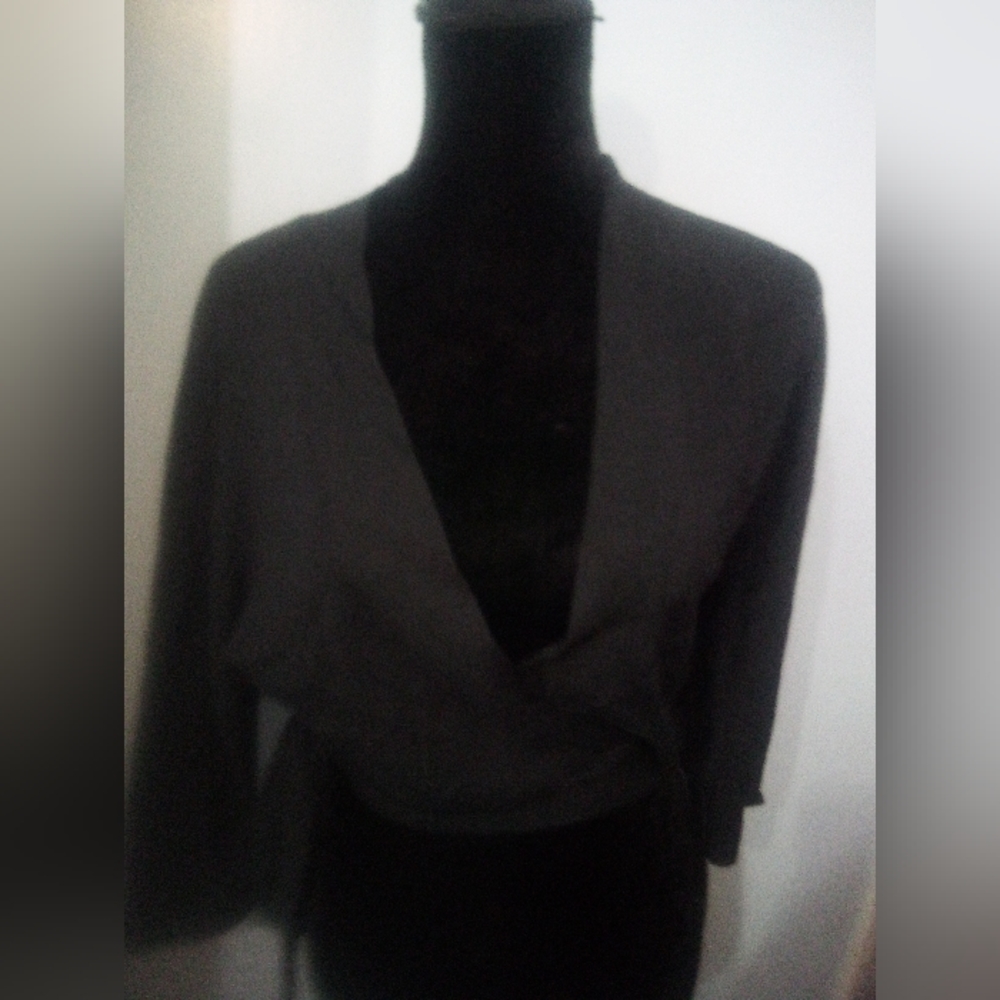 Diane Von Frustenberg Wrap Top Size M